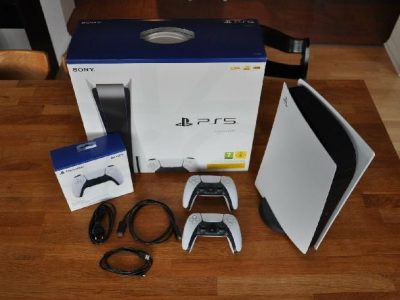 Sony Playstation 5 (Disc-Version) Console 825 GB