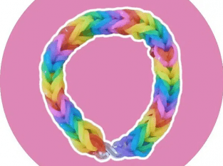 Colourful loom bracelet